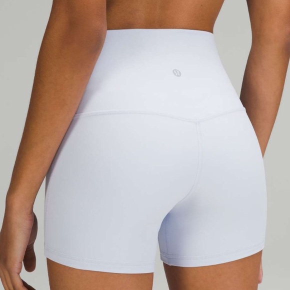 Lululemon NWT Align High Rise 4” - Picture 8 of 9